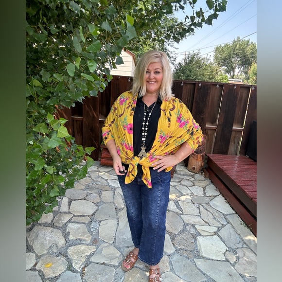 L&B Bull Skull Cardigan - Picture 3 of 5